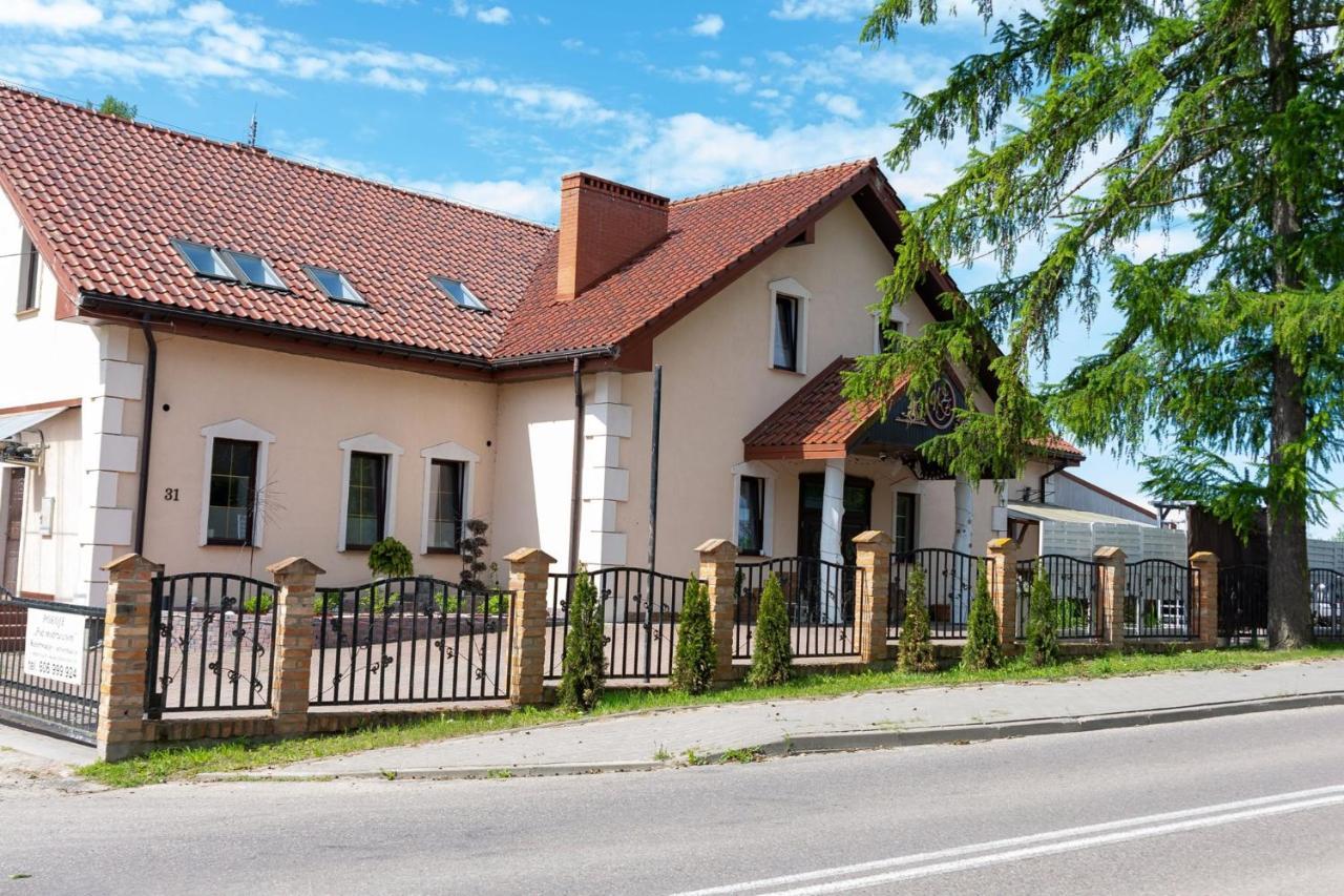 Bed and Breakfast Pensjonat Agroturystyczny Pod Modrzewiem à Florczaki Extérieur photo