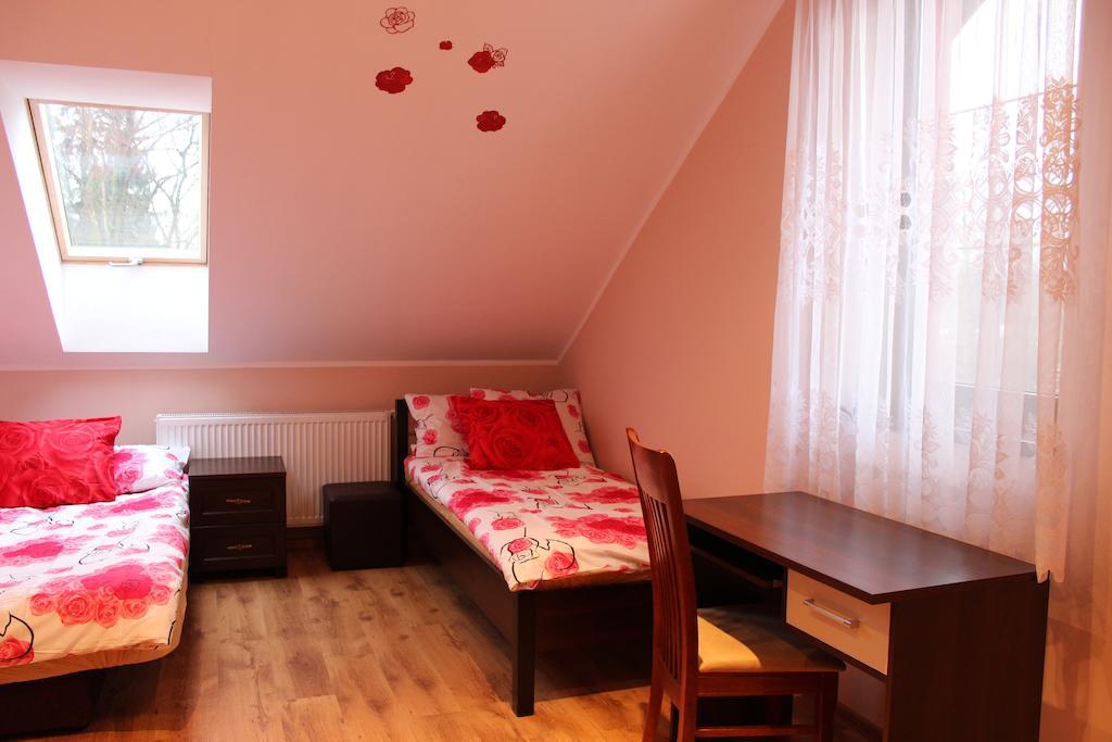 Bed and Breakfast Pensjonat Agroturystyczny Pod Modrzewiem à Florczaki Chambre photo