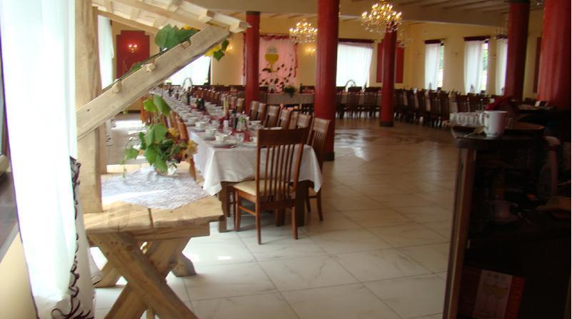 Bed and Breakfast Pensjonat Agroturystyczny Pod Modrzewiem à Florczaki Extérieur photo