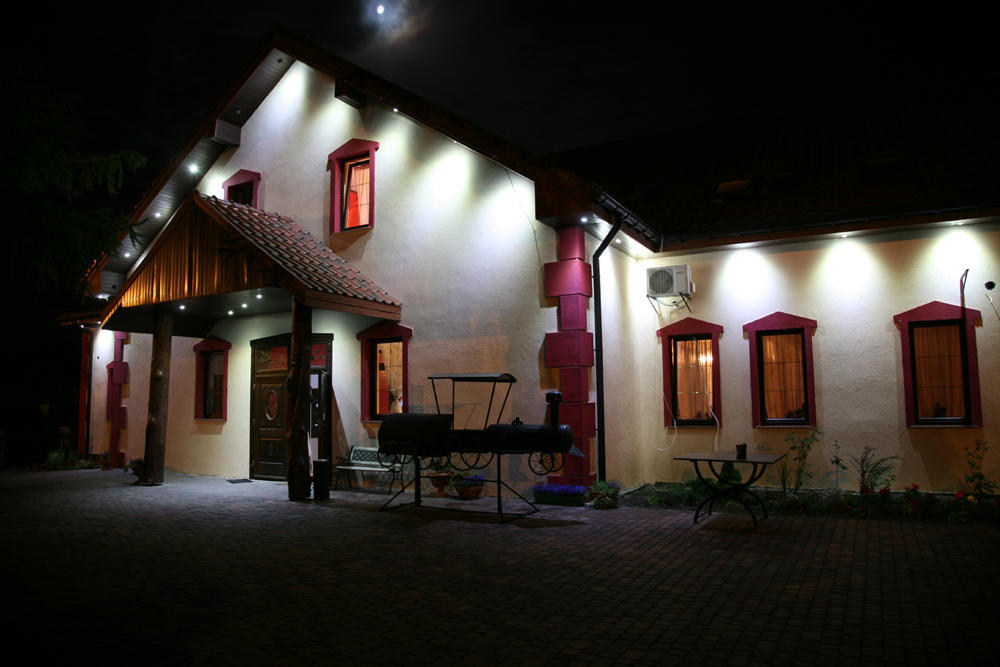 Bed and Breakfast Pensjonat Agroturystyczny Pod Modrzewiem à Florczaki Extérieur photo