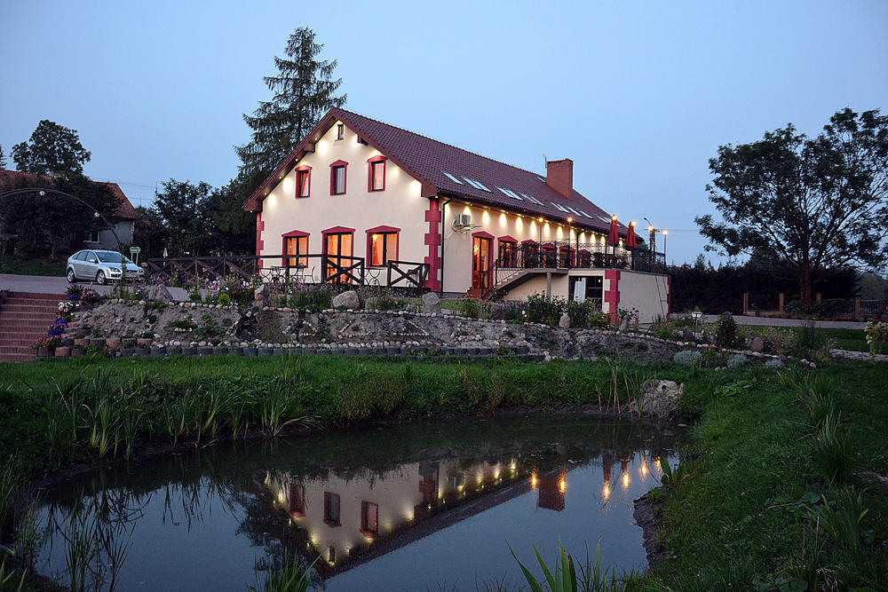 Bed and Breakfast Pensjonat Agroturystyczny Pod Modrzewiem à Florczaki Extérieur photo